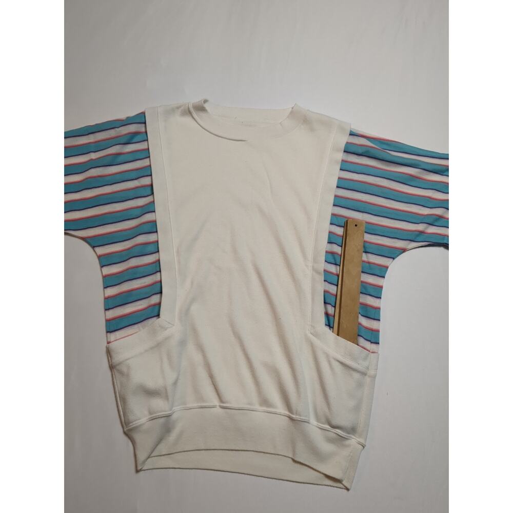Vintage 1980’s Tshirt Women’s White striped Short Sleeve front pockets new wave - Picture 3 of 11